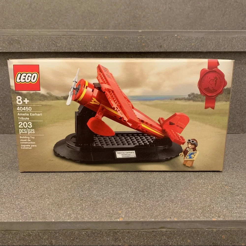 Lego 40450 Amelia Earhart Tribute, Exclusive/ Limited Edition, 203 Pieces, NIB